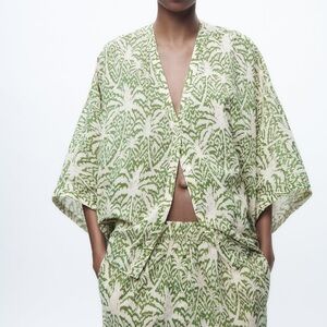 Zara Green and Cream Patterned Top